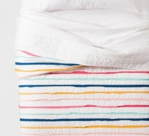 Pillowfort Ruffle Quilt, Full/Queen, New, Sold as is