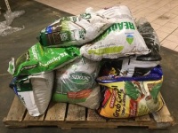 Pallet of Lawn and Garden Chemicals. SEE PICTURES