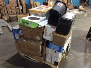 Pallet of E-Commerce Return & Salvage Housewares & Small Appliances 