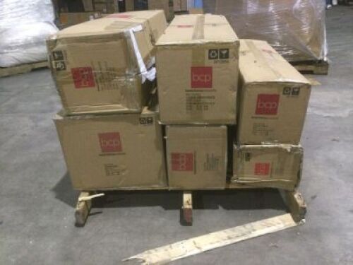 Pallet of New & E-Commerce Return Christmas Trees & Wreath