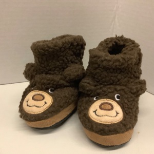 OutDoor Kids, Shoe Size 18-24 Months, Robe Size 12 Months