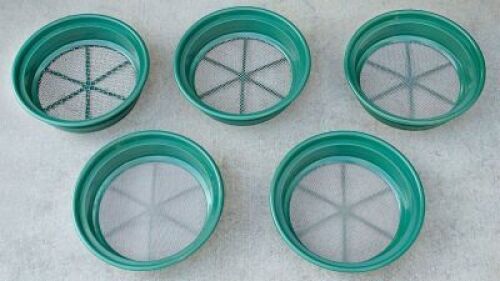 SE 5-Piece Set of Patented Stackable 13-&frac14;&rdquo; Sifting Pans