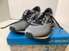 Brooks Men's Medium Size 9 Shoes