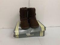 Natural Reflections Womens Boots, Size 7M, E-Comm Return