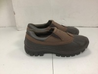 Red Head Mens Slip Ons, Size 9M, E-Comm Return
