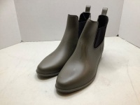 A New Day,&nbsp;Women's Rubber Boots, Size 11, Ecommerce Return, Appears New