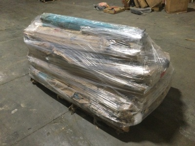 Pallet of Cantilever Outdoor Umbrellas. Uninspected Pallet