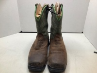 Ariat Men's Boots, 8.5, Ecommerce Return, Scratches on top