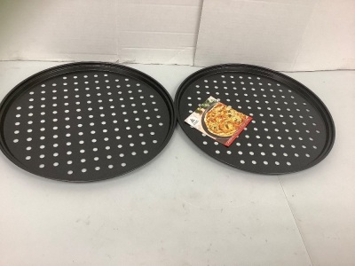 Lot of (2) Pizza Pans, E-Commerce Returns