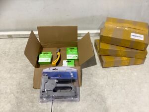 Lot of (4) Heavy Duty 3 Way Staple Gun Kits