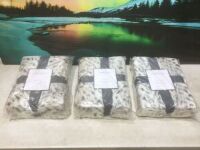 Lot of (3) Threshold Faux Fur Bed Scarf 20" x 92"&nbsp;