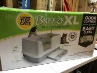 Tidy Cats BREEZE XL All-In-One Litter System. Odor Control + Easy Clean, Litter Box w/ Scoop. E-Commerce Return. Missing Litter & 1 Pad