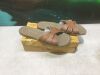 Sun-San Salt Water Sandals, Size 7&nbsp;