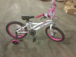 Huffy Girls' 18" Fire Up Bike - Scratch on Number Plate 