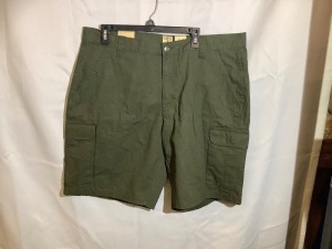 Red Head Copper Creek Men's Shorts, 40, Appears New