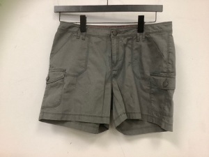 Womens Shorts, Size 10, E-Comm Return