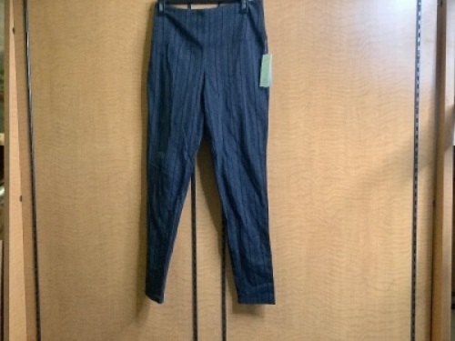 Natural Reflections Laides Herringbone Knit Leggins, Medium, Appears New