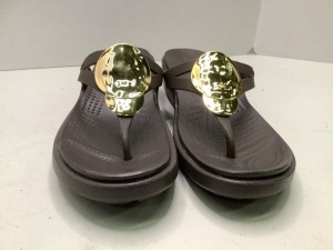 Ladies Crocs, 7, Appears New