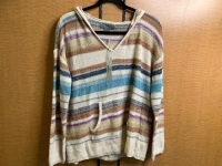 Natural Reflections Ladies Pullover, Appears New
