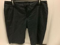 Columbia Women's Shorts 14, Appears New