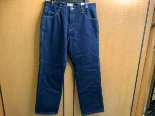 Red Head Flannel Jeans, 32x32, Appears New