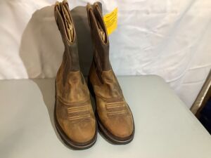 Men's Work Boots, 13D, Appears New, Slightly Dirty