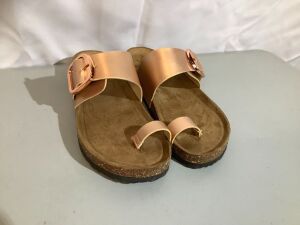 Natural Reflections Women's Sandals,6,  Appears New