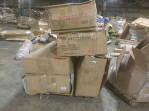 Lot of New & E-Comm Return Sofas, Mismatched Boxes