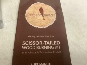 Scissor Tailed Wood Burning Kit, Damaged Case, Powers Up, E-Commerce Return