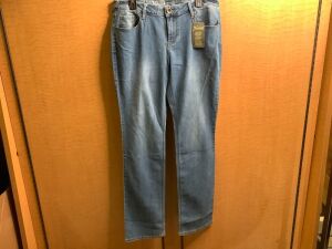 Natural Reflections Jeans, Ladies 12, Appears New