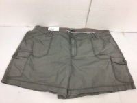 Natural Reflections Womens Shorts, 18, Appears New