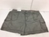 Natural Reflections Womens Shorts, 18, Appears New