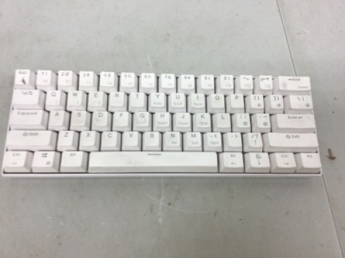 RK ROYAL KLUDGE Mechanical Keyboard, MIssing USB Receiver, Powers Up, E-Commerce Return