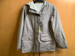 Natural Reflections Women's Reversible Jacket, Medium, Appears New