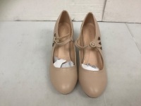 Chase + Chloe Womens Shoes, 8, E-Commerce Return