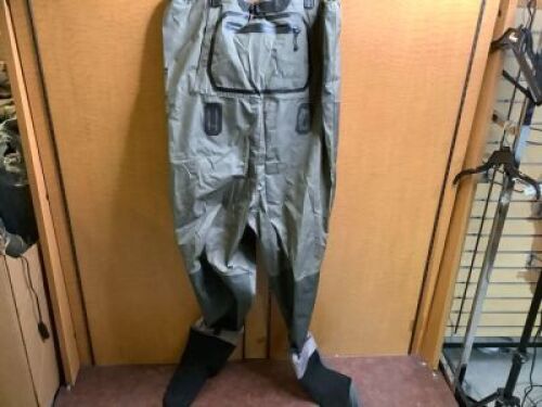 Premium Breathable Stocking-Foot Fishing Waders for Men, XL, Appears New