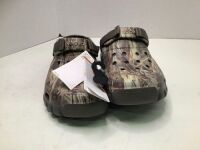 Crocs, Men's 11, Appears New