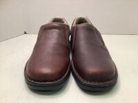 Red Head Men's Leather Shoes, 9.5W, Appears New