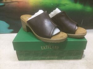 Eastland Natasia Sandal, Size 8 Wide 