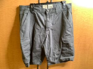 Red Head Men's Shorts, 34, Appears New