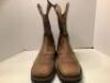 11" Pinedale Camo Men's Boots 14D, Ecommerce Return