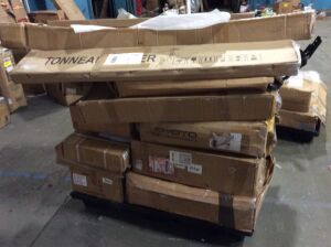 Pallet of E-Commerce Return Auto Parts & Accessories 