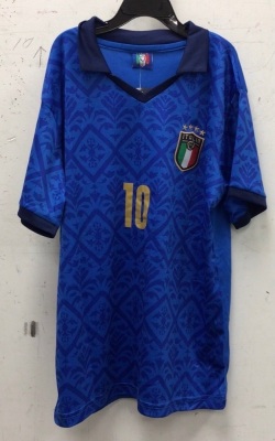 INSIGNE #10 Italy Men's Soccer Jersey and Shorts, Size 28, Appears New