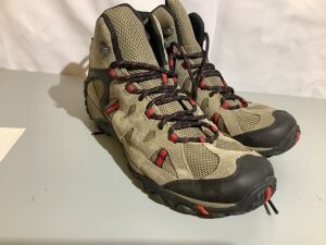 Merrell Men's Hiking Boots, 10, Ecommerce Return