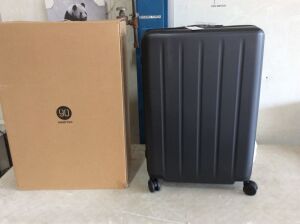 NINETYGO 28" Black Hardside Luggage with Spinner Wheels