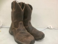 Mens Boots, 9.5D, E-Commerce Return