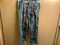 SHE Exp Fleece Pant, Large, Appears New