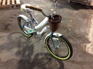 Huffy Panama Jack Kids Beach Cruiser with Basket - Needs Adjustments 