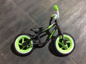 Huffy Lil Cruizer 12" Kids' Balance Bike