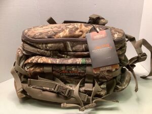 Tried & True Pathfinder Expandable Day Pack, Appears New